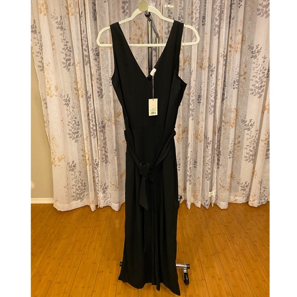 Women's sleeveless cropped Jumpsuit